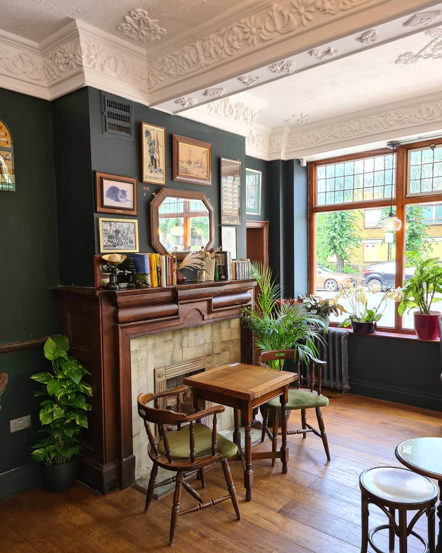 The Carlton Tavern